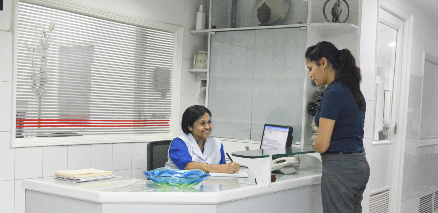 Dr. Nijhara in consultation